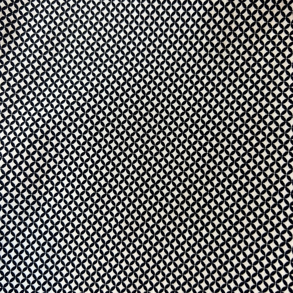 Dalia Black and White Houndstooth Pull On Skinny Capri Pants, Size 8 - Picture 8 of 13